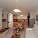 Sirena Vista Apartment *
