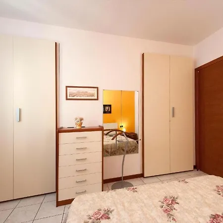 Sirena Vista ستريزا