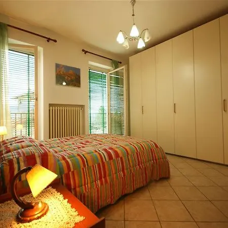 Sirena Vista Apartment Stresa