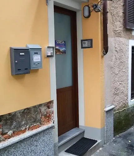 アパート Sirena Vista ストレーザ